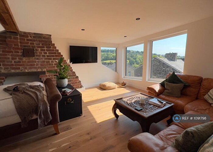 3 Bedroom Terraced House To Rent In Midgley St, Colne, BB8