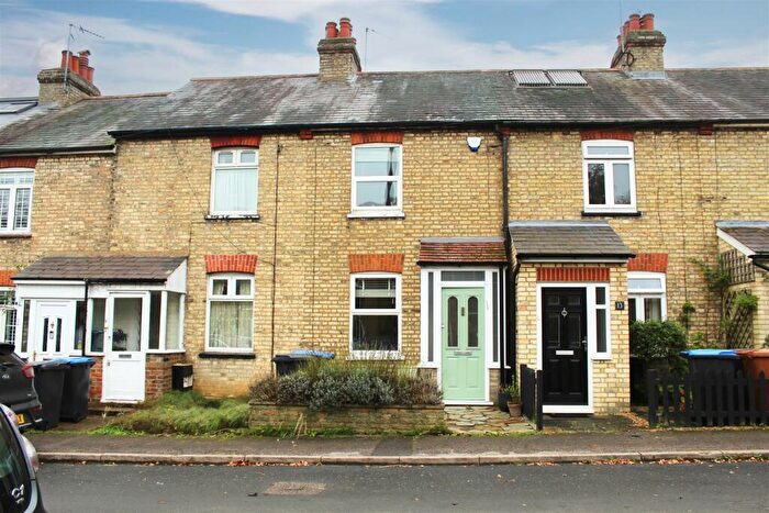 3 Bedroom Cottage For Sale In Coopers Road, Little Heath, Potters Bar, EN6