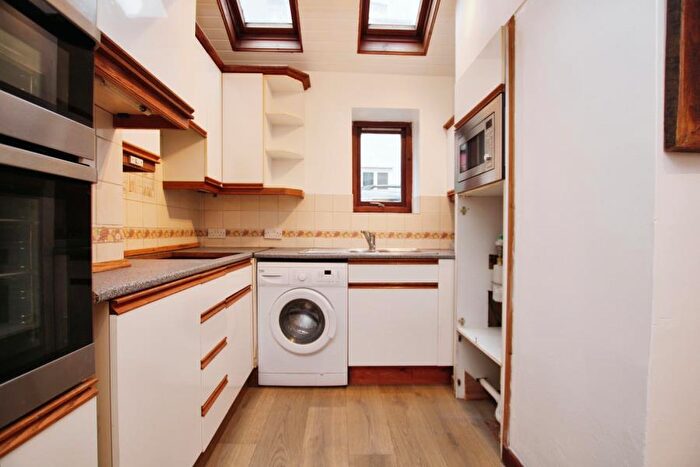 2 Bedroom Cottage To Rent In Belgrave Hill - Clifton, BS8