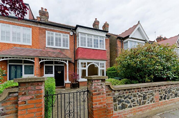 4 Bedroom Semi-Detached House To Rent In Gerard Road, London, SW13