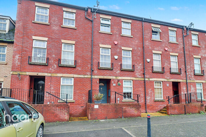 4 Bedroom Town House For Sale In Vulcan Street, Derby, DE23