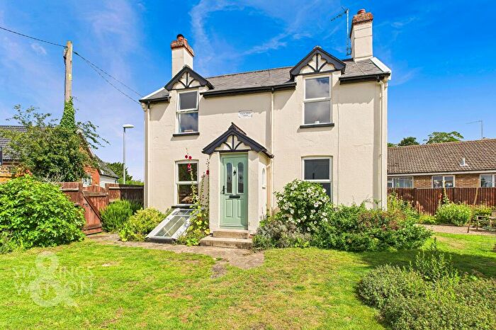3 Bedroom Detached House For Sale In Wissett Road, Halesworth, IP19