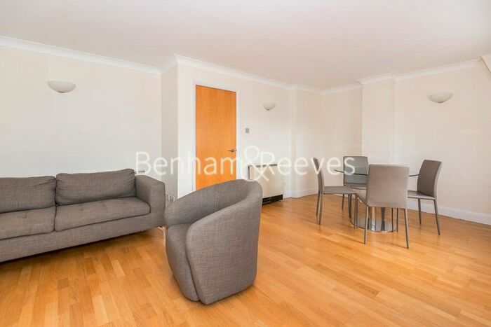 2 Bedroom Flat To Rent In North Block, Chicheley Street, SE1