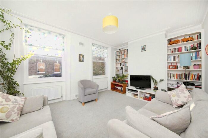 3 Bedroom Flat To Rent In Charleston Street, Elephant And Castle, London, SE17