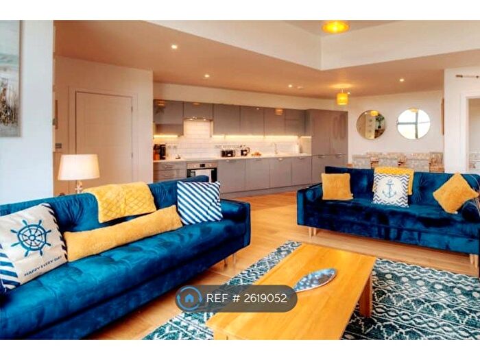 1 Bedroom Flat To Rent In The Round House, Hayling Island, PO11
