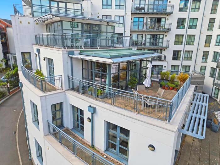 2 Bedroom Flat For Sale In The Arena, Nottingham, NG1