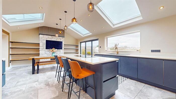 4 Bedroom Detached Bungalow For Sale In Morley Terrace, Radstock, BA3