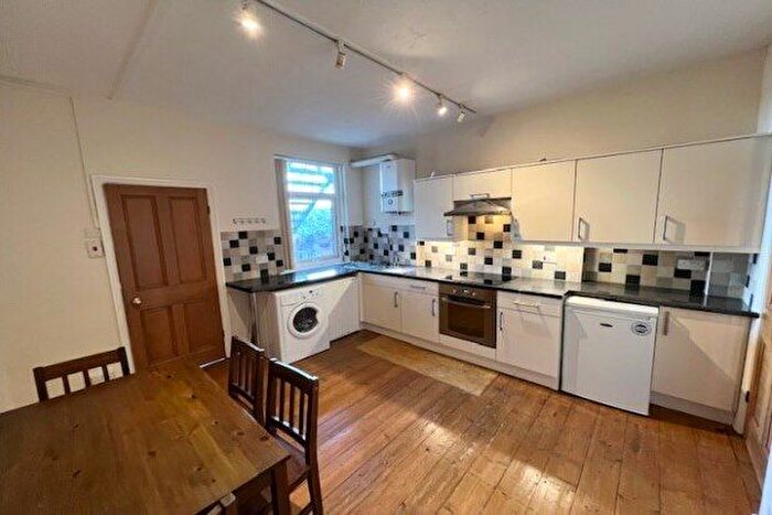 1 Bedroom Flat To Rent In South Road, Sheffield, S6
