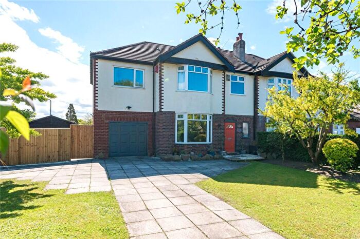 4 Bedroom Semi Detached House For Sale In Liverpool Road, Southport, Merseyside, PR8