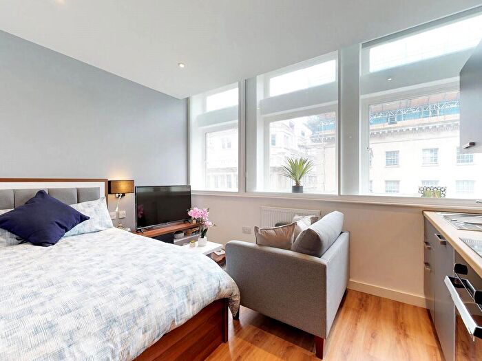 Apartment To Rent In Apt, Gravity Residence #, L2