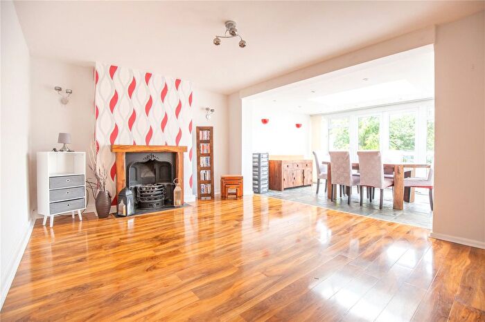 3 Bedroom Terraced House For Sale In Fairacre Close, Bristol, BS7