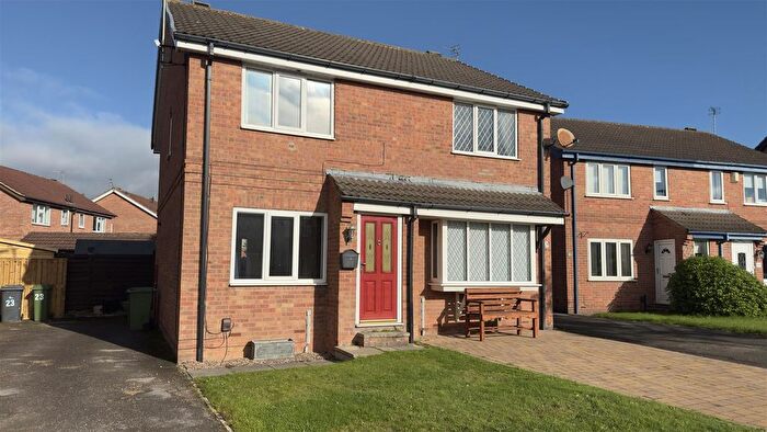 2 Bedroom Semi-detached House To Rent In Turnberry Drive, York, YO26
