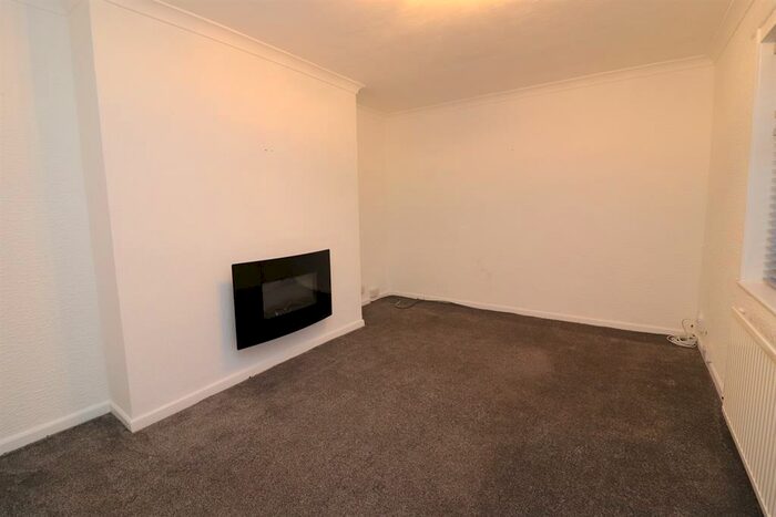 1 Bedroom Flat To Rent In Owlet Hall Road, Darwen, BB3