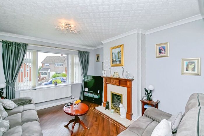 3 Bedroom Semi-detached House For Sale In Orchard Drive, Barry, CF62