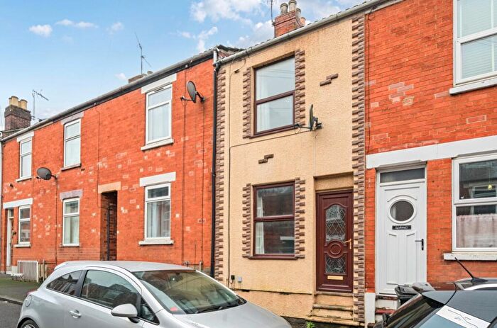 3 Bedroom Terraced House For Sale In Stamford Street, NG31