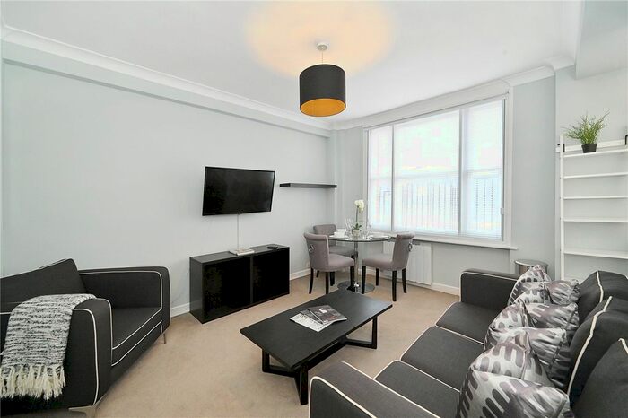 1 Bedroom Flat To Rent In Hill Street, Mayfair, London, W1J