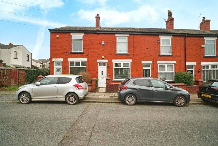 2 Bedroom House To Rent In St. Georges Crescent, Worsley, M28