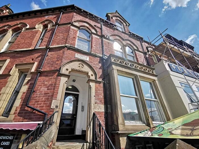 1 Bedroom Flat To Rent In Blenheim Terrace, Leeds, LS2