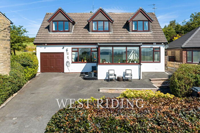3 Bedroom Detached House For Sale In Moorlands, Thurston Clough Road, Scouthead, Saddleworth, OL4