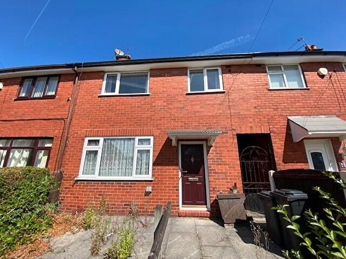 3 Bedroom Terraced House For Sale In Oakfield Grove, Farnworth, Bolton, Greater Manchester, BL4