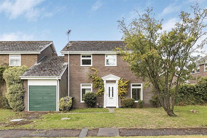 3 Bedroom Link Detached House For Sale In Tithe Close, Gazeley, Newmarket, CB8