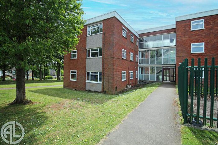 3 Bedroom Apartment For Sale In Lannock, Letchworth Garden City, SG6