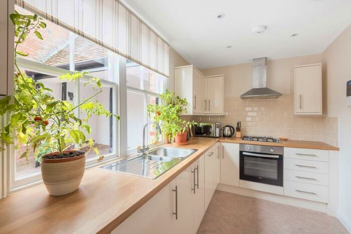 1 Bedroom Flat To Rent In The Woolpack, Church Street, Wantage, OX12