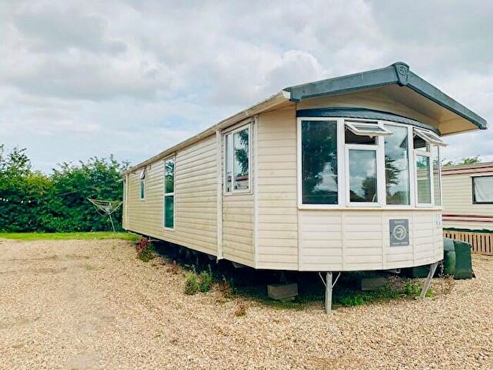 2 Bedroom Property To Rent In Shaws Lane, Old Leake, PE22