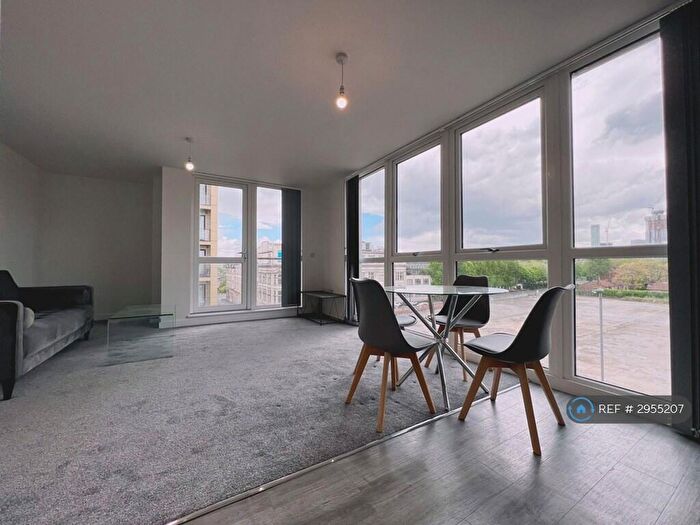2 Bedroom Flat To Rent In Adelphi St, Salford, M3