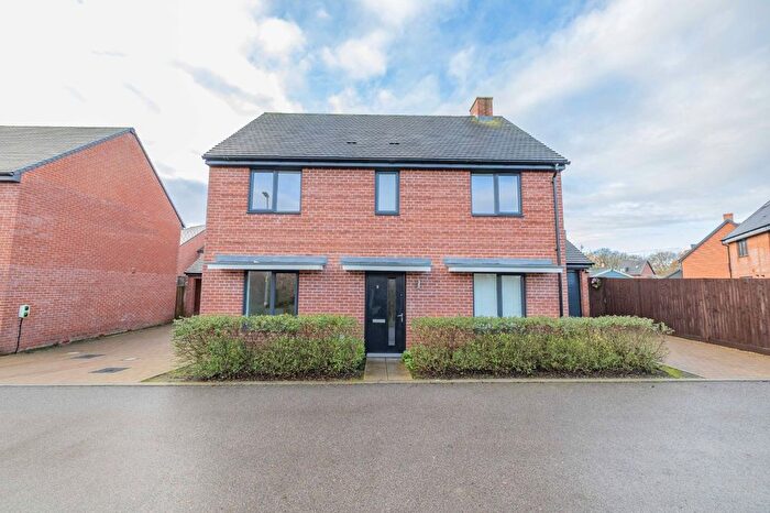 4 Bedroom Detached House For Sale In Paddock Close, Kingsnorth, Ashford, Kent, TN25