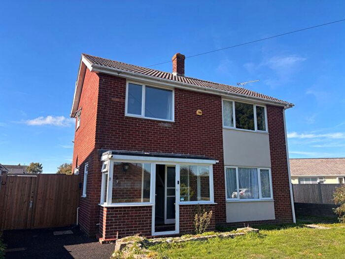 3 Bedroom Property To Rent In Mill Road, Bournemouth, BH8
