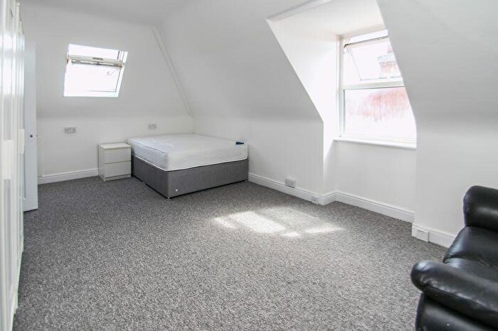 4 Bedroom Property To Rent In Burnaby Road, Bournemouth, BH4