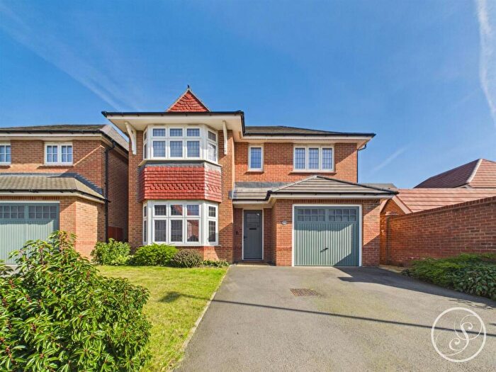 3 Bedroom Detached House For Sale In Hardwick Way, Leeds, LS15