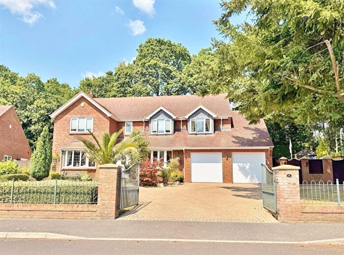 4 Bedroom Detached House For Sale In Stagswood, Verwood, Dorset, BH31
