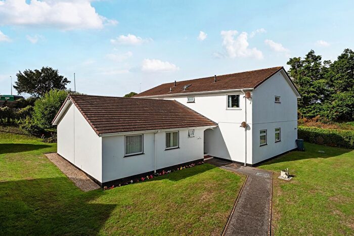 2 Bedroom Flat For Sale In Fairway Close, Churston Ferrers, Brixham, Devon, TQ5