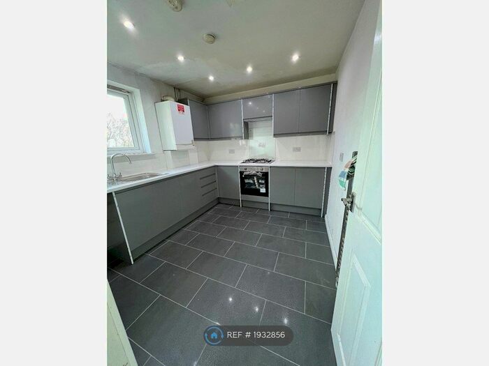 1 Bedroom Flat To Rent In Grosvenor Road, London, E6