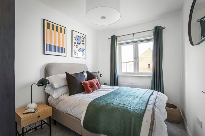 3 Bedroom Semi Detached House To Rent In Month Rent Free -Union View, Dartford, DA2