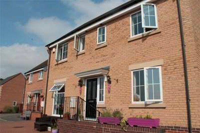 5 Bedroom Detached House To Rent In Bideford Close, NG3