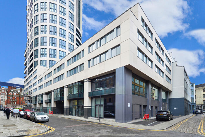 2 Bedroom Apartment To Rent In Britannia Walk, Islington, London, N1