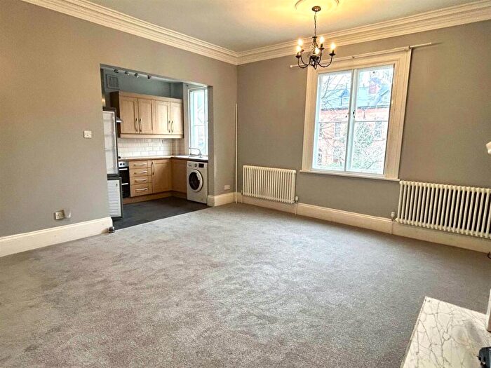 2 Bedroom Apartment To Rent In York Road, Edgbaston, Birmingham, B16