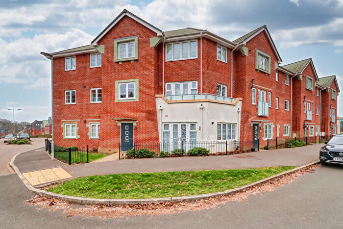 2 Bedroom Apartment For Sale In Kilty Place, High Wycombe, Buckinghamshire, HP11