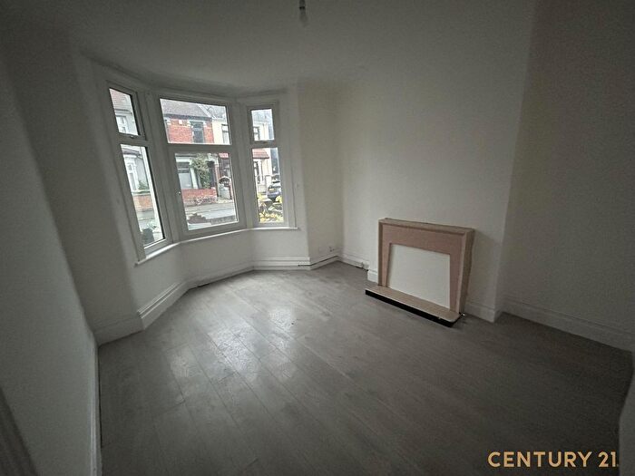 3 Bedroom Terraced House To Rent In East Ham, E6