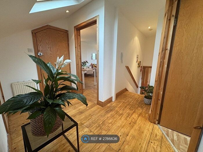 2 Bedroom Flat To Rent In Tremaine Road, London, SE20