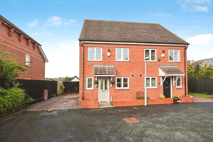 3 Bedroom Semi Detached House For Sale In Butterfly Mews, Stourbridge, DY8