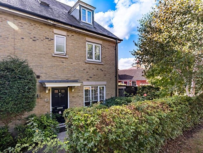 4 Bedroom Semi-Detached House For Sale In Kings Wood Park, Epping, CM16