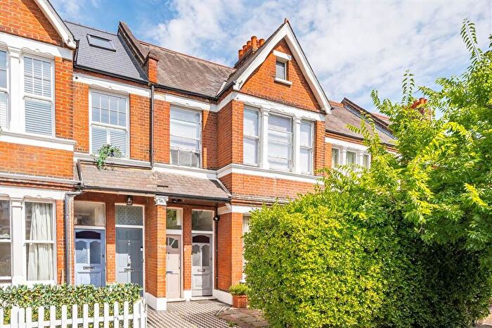 2 Bedroom Flat To Rent In Ashleigh Road, Mortlake, SW14