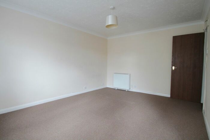 Studio To Rent In Newcourt, Cowley, Uxbridge, UB8