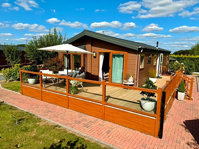 2 Bedroom Lodge For Sale In Oakmere Park, Hanley Swan, Worcester, WR8