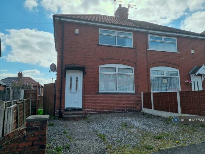 2 Bedroom Semi-Detached House To Rent In Alderley Street, Ashton-Under-Lyne, OL6