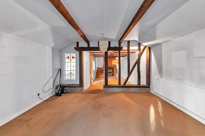 2 Bedroom Cottage For Sale In High Street, Barkway, SG8
